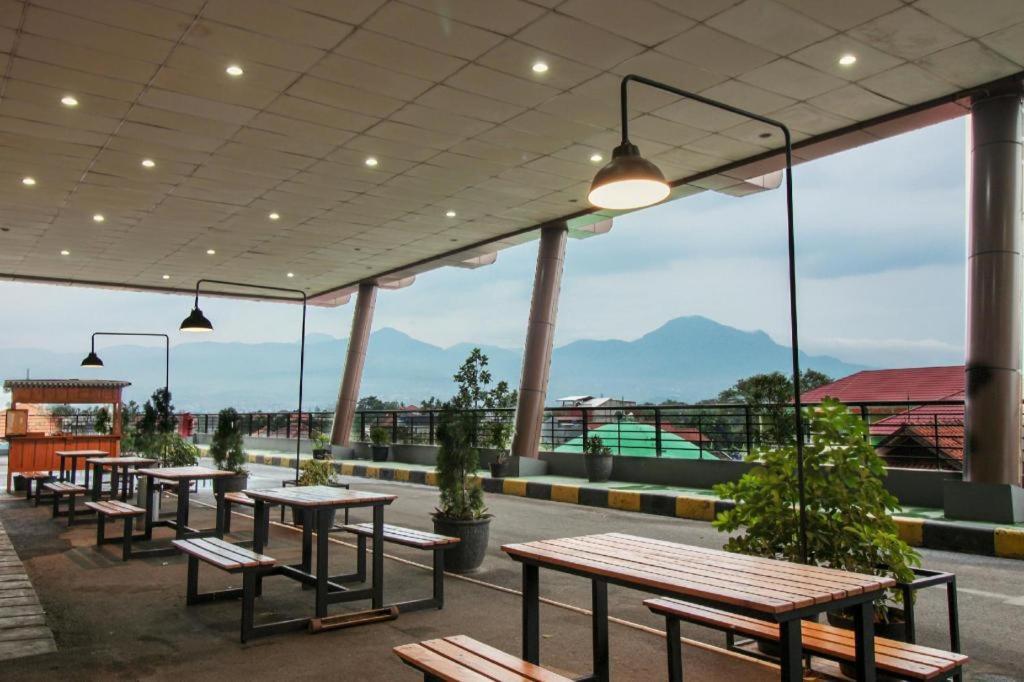 Super Oyo Capital O 483 Tamansari Panoramic Bandung Hotel Ngoại thất bức ảnh